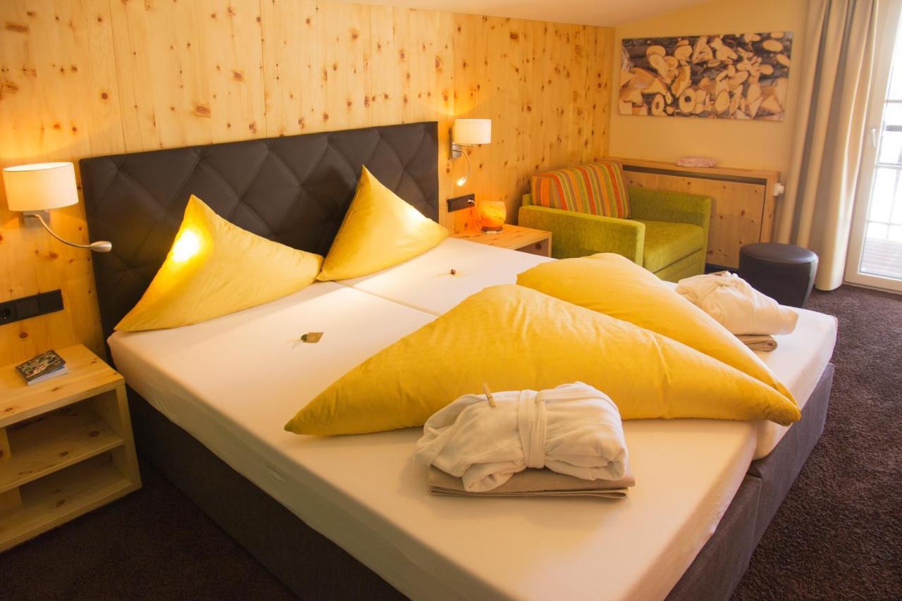 Wohlfuehlhotel Hubertushof Stuben am Arlberg Exterior foto
